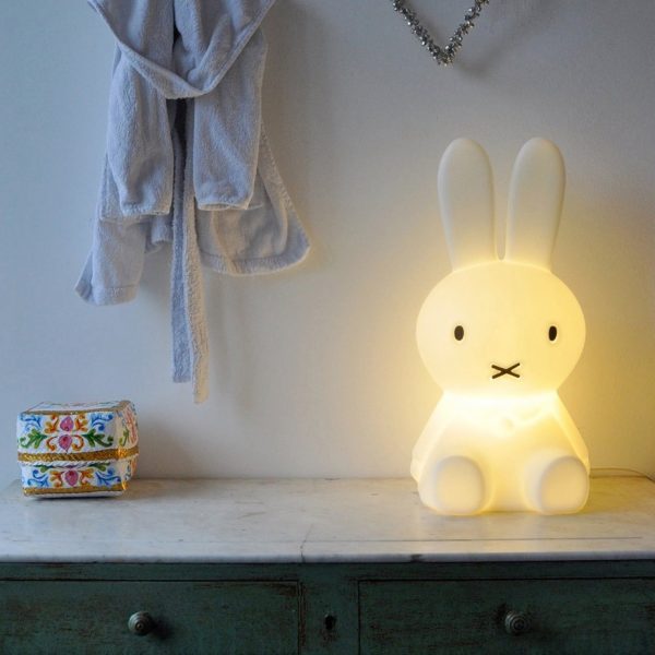 bunny-with-cross-mouth-bedroom-night-light-600x600